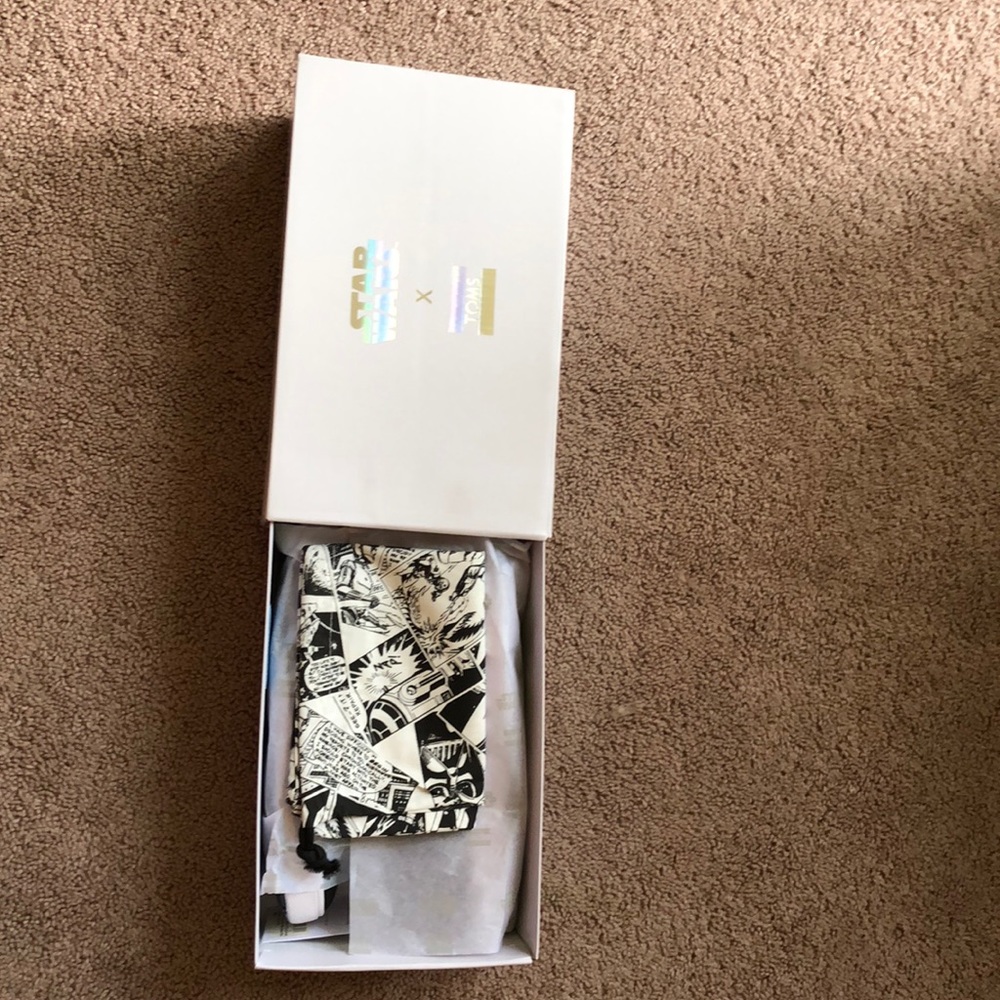 Toms shoes